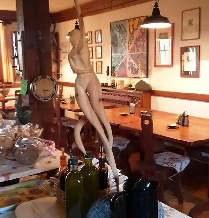 Alojamento de Acomodação e Pequeno-almoço Artenatura Beb 4*